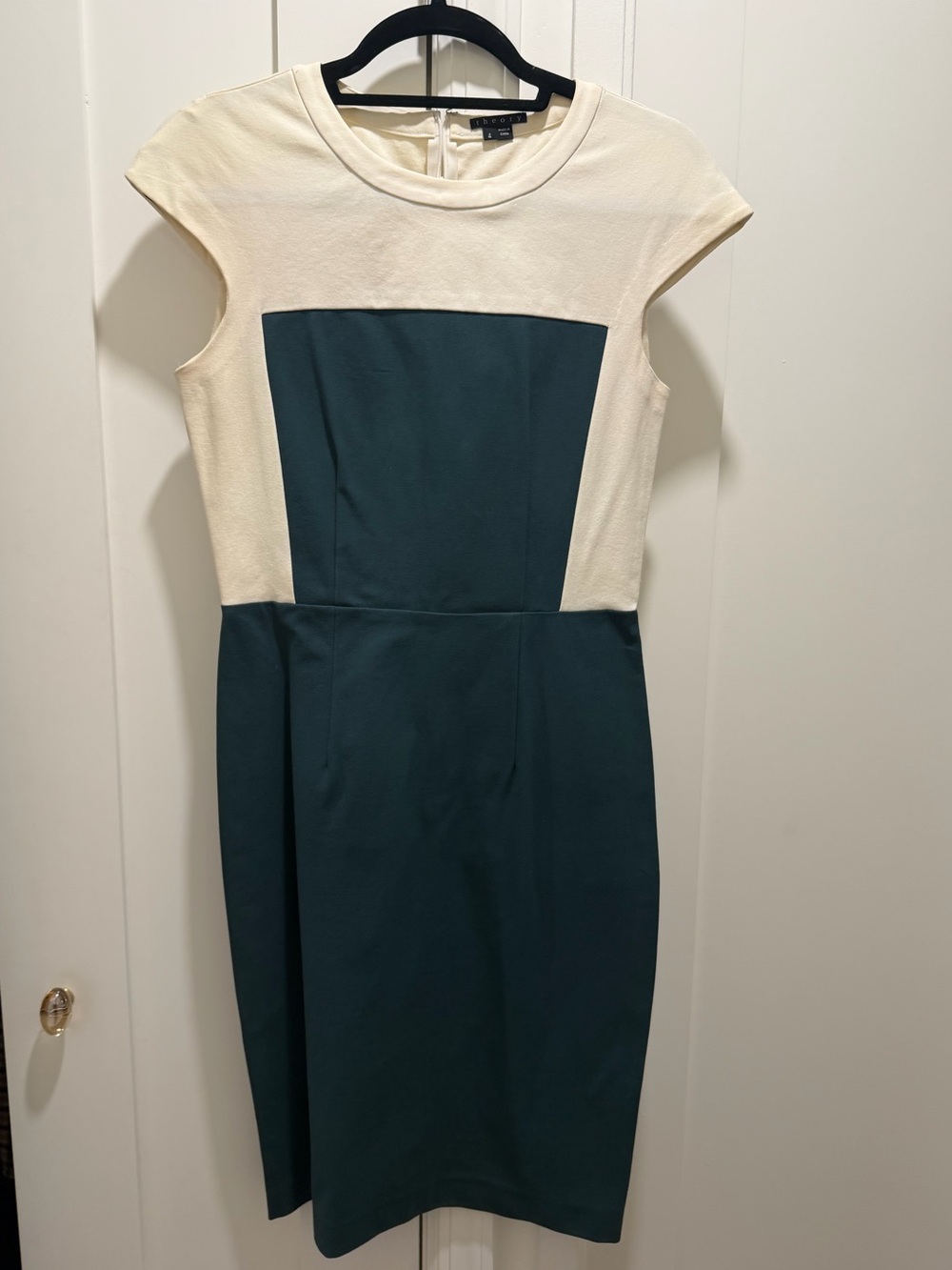 Theory green and white dress size 4